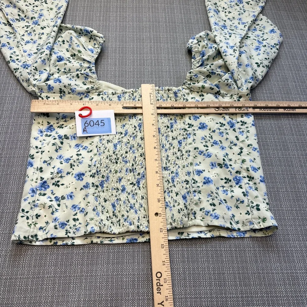 Abercrombie & Fitch Crop Top Large Floral Puff Sleeve Smocked Back Sage Blue